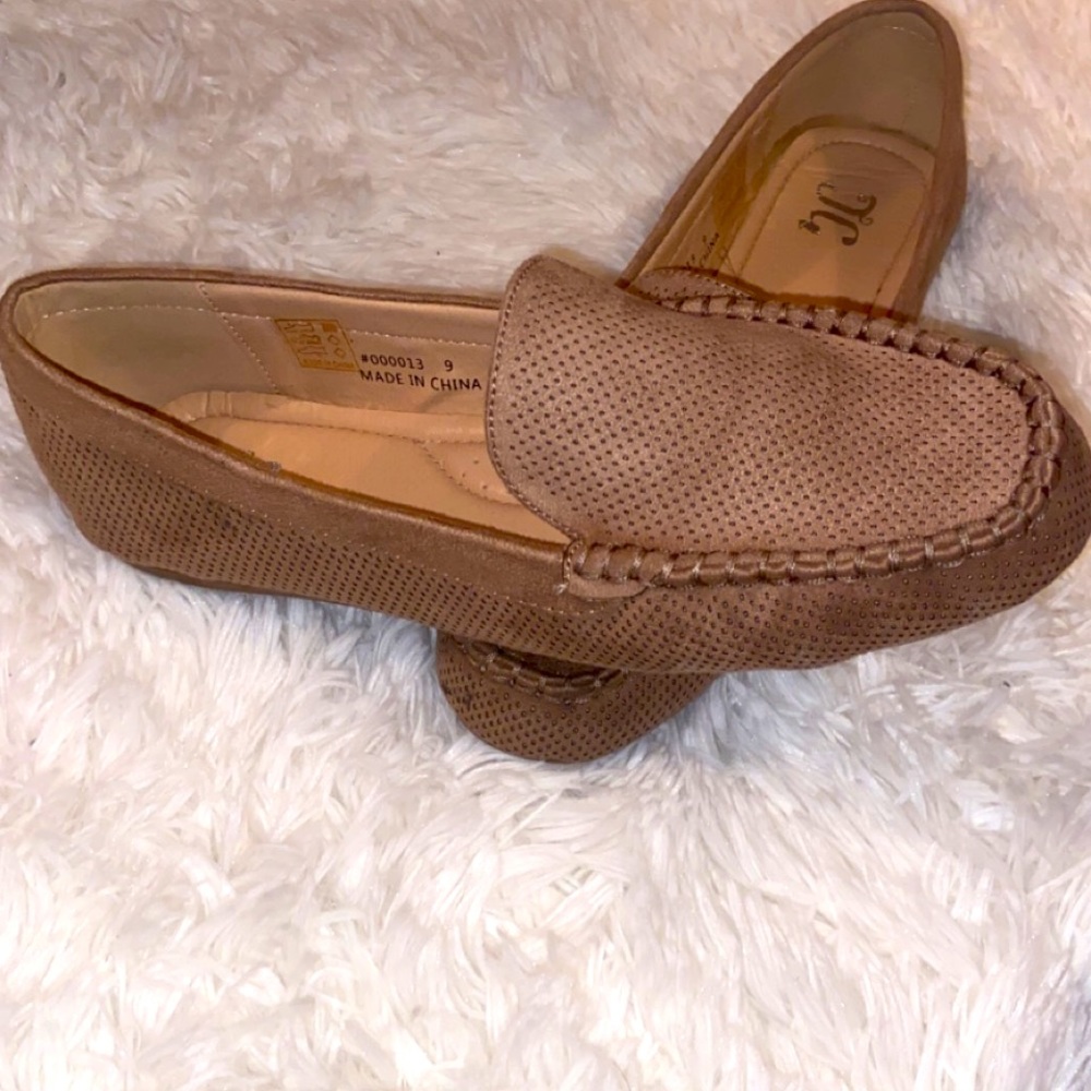 Journee taupe flats